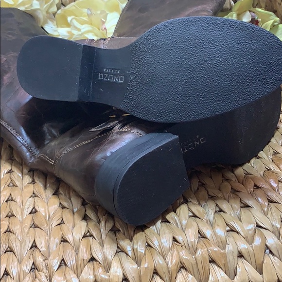 Leather boots - Picture 5 of 7